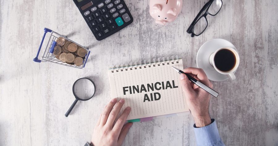 Understanding financial aid and budgeting is key when learning how to find an internship abroad to ensure a successful and stress-free experience.